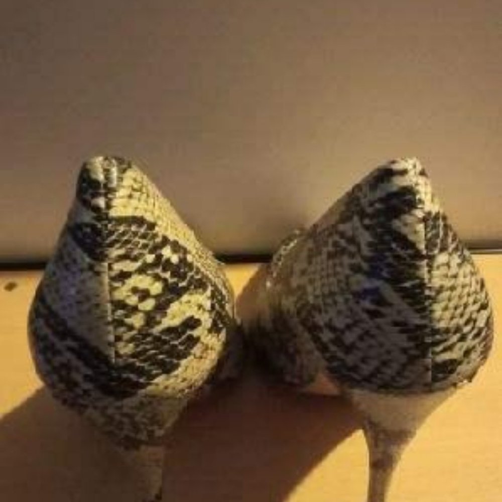 Shoes - Picture 2 of 5